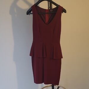Elegant Burgundy Sleeveless Dress